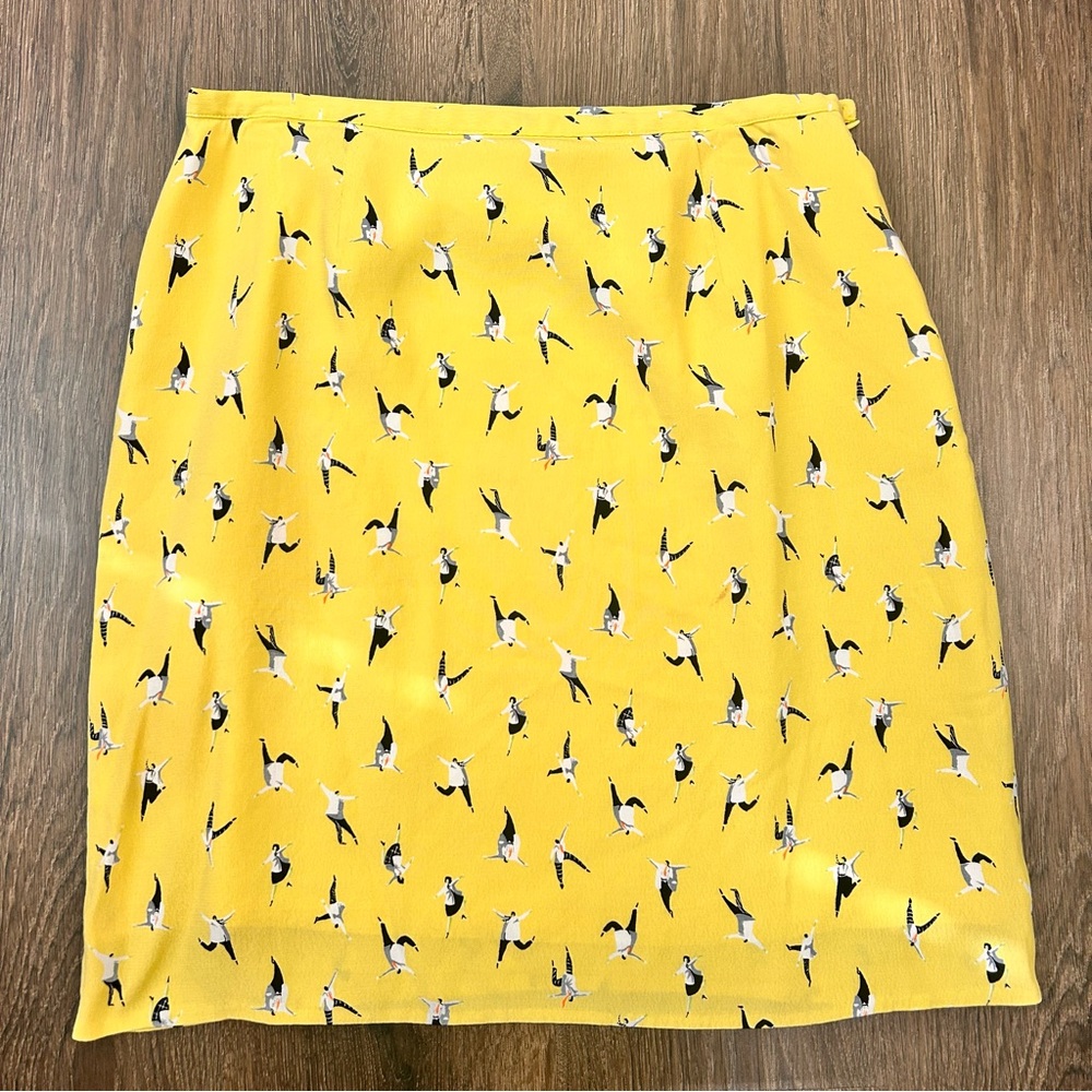 Karen Kane Women’s Yellow Printed Dancing People Women's Skirt Size 12 Flaw‎